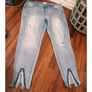 Celebrity Pink Mid Rise Ankle Skinny jeans